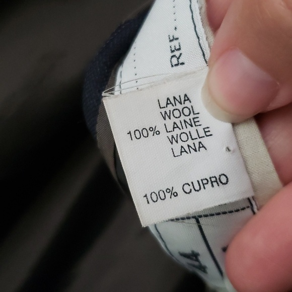 Brioni double button Blazer, Wool, Blue pinstripe, classic men's suit jacket. - Picture 14 of 15